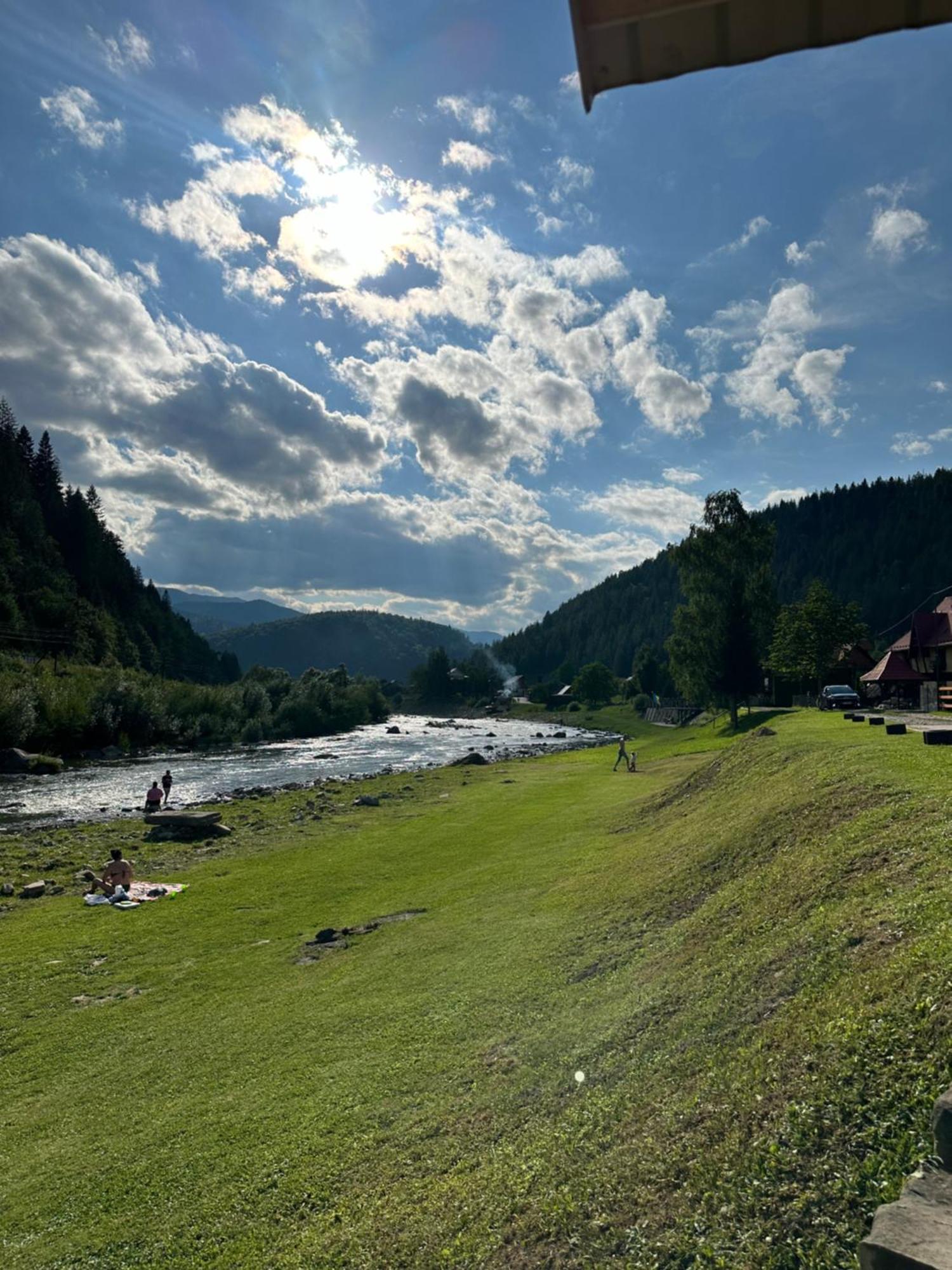 Садиба "Джерело" Yaremche Exterior photo
